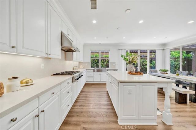 104 Beechmont, Irvine, CA 92620