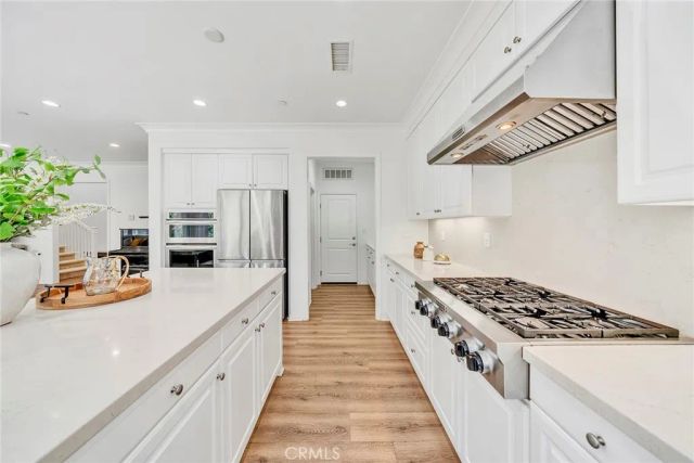 104 Beechmont, Irvine, CA 92620