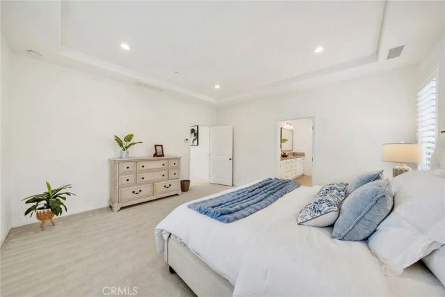 104 Beechmont, Irvine, CA 92620