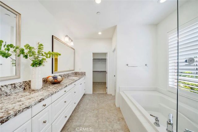104 Beechmont, Irvine, CA 92620