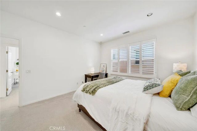 104 Beechmont, Irvine, CA 92620