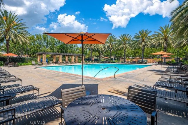 104 Beechmont, Irvine, CA 92620
