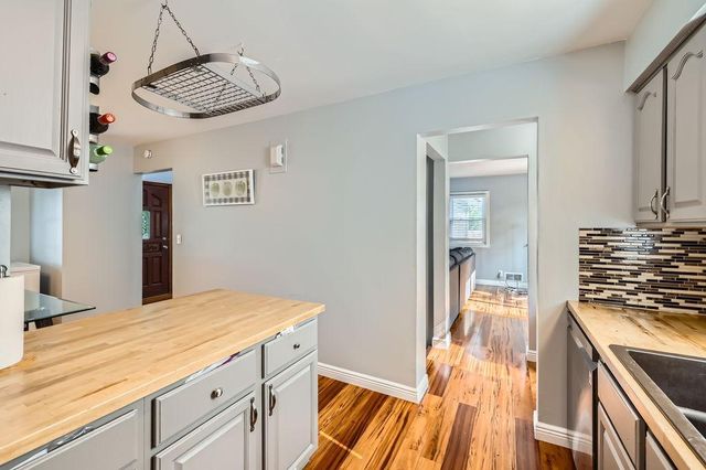 7724 Major Avenue N, Brooklyn Park, MN 55443