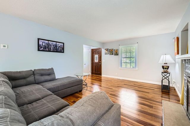 7724 Major Avenue N, Brooklyn Park, MN 55443