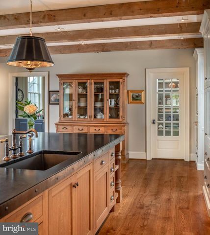 1484 W STRASBURG RD, West Chester, PA 19382