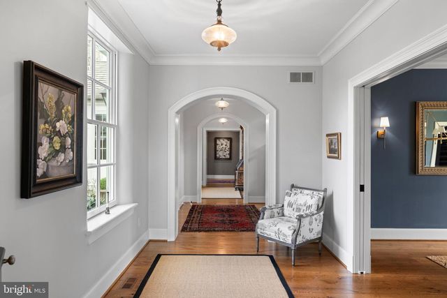 1484 W STRASBURG RD, West Chester, PA 19382