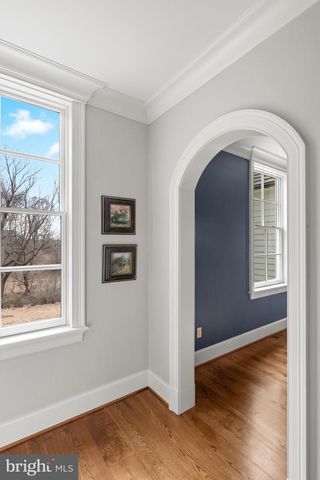 1484 W STRASBURG RD, West Chester, PA 19382