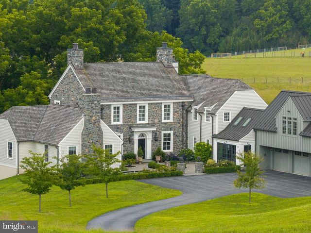 1484 W STRASBURG RD, West Chester, PA 19382
