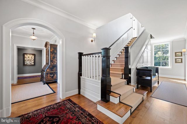 1484 W STRASBURG RD, West Chester, PA 19382