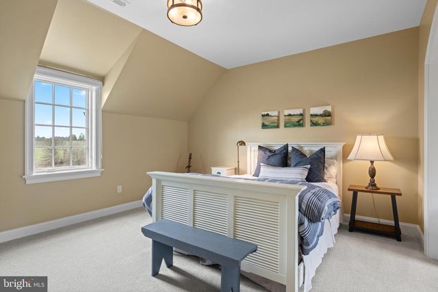 1484 W STRASBURG RD, West Chester, PA 19382
