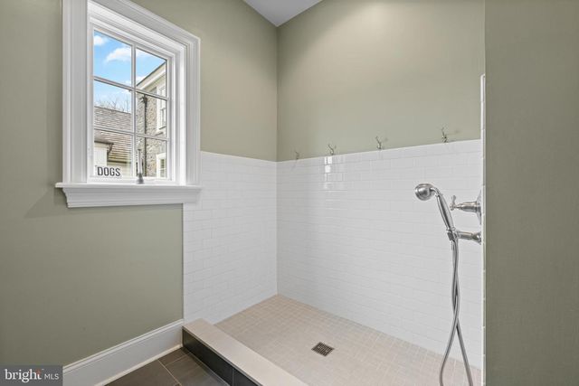 1484 W STRASBURG RD, West Chester, PA 19382