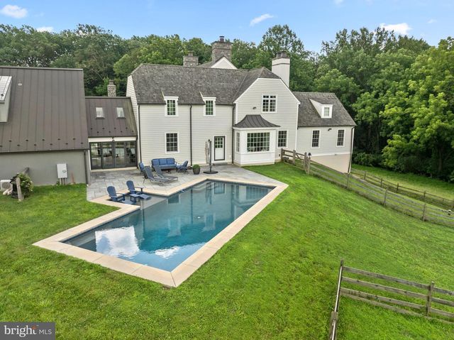 1484 W STRASBURG RD, West Chester, PA 19382