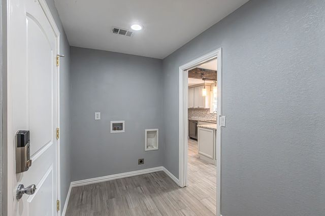 5713 Tracyne Drive, Westworth Village, TX 76114