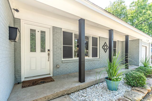 5713 Tracyne Drive, Westworth Village, TX 76114