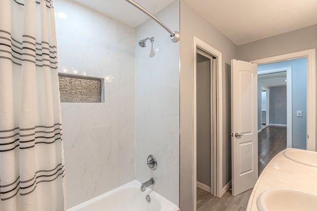 5713 Tracyne Drive, Westworth Village, TX 76114