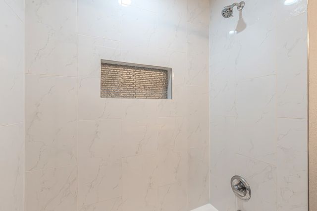 5713 Tracyne Drive, Westworth Village, TX 76114