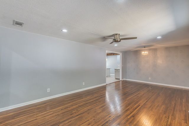 5713 Tracyne Drive, Westworth Village, TX 76114
