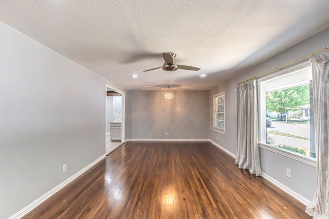 5713 Tracyne Drive, Westworth Village, TX 76114