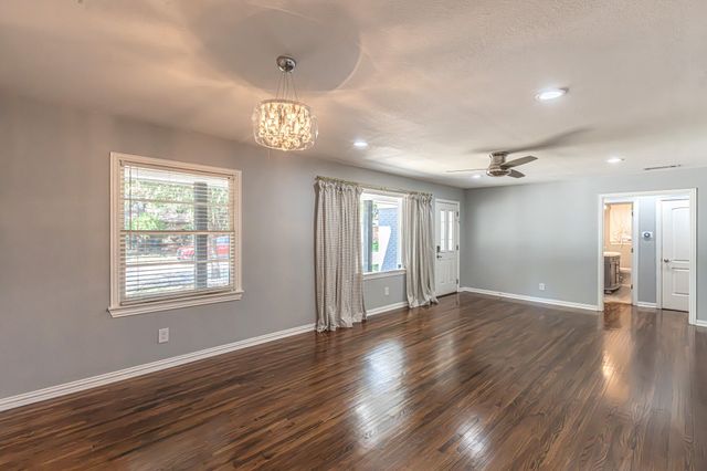 5713 Tracyne Drive, Westworth Village, TX 76114