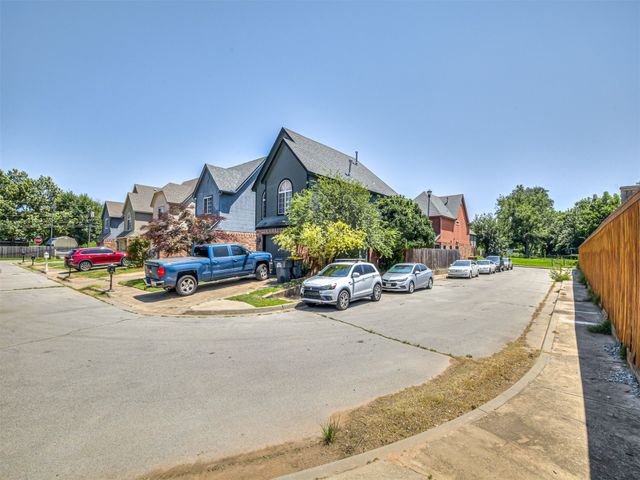 308 W K Street, Jenks, OK 74037