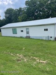 1804 Hickory Grove Rd, Leitchfield, KY 42754