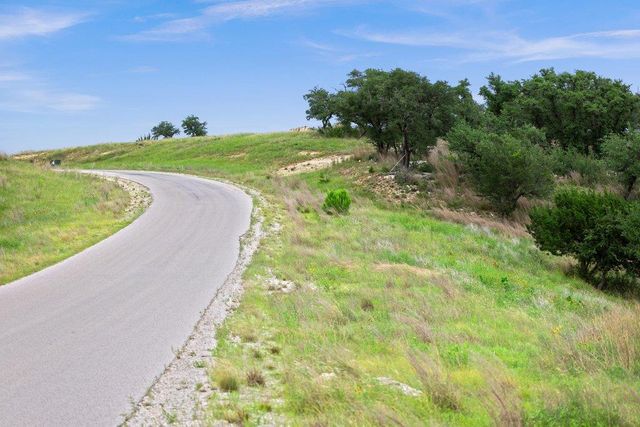 292 N Scenic Hills CT, Blanco, TX 78606