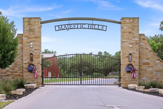 292 N Scenic Hills CT, Blanco, TX 78606