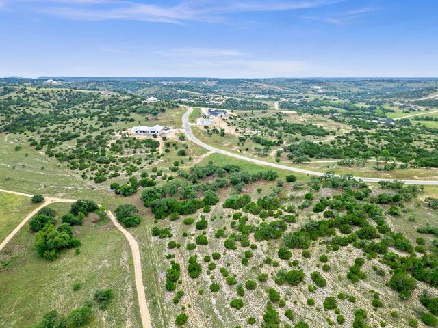 292 N Scenic Hills CT, Blanco, TX 78606