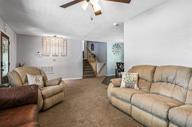 529 Hillsboro Road, Farmington, MO 63640