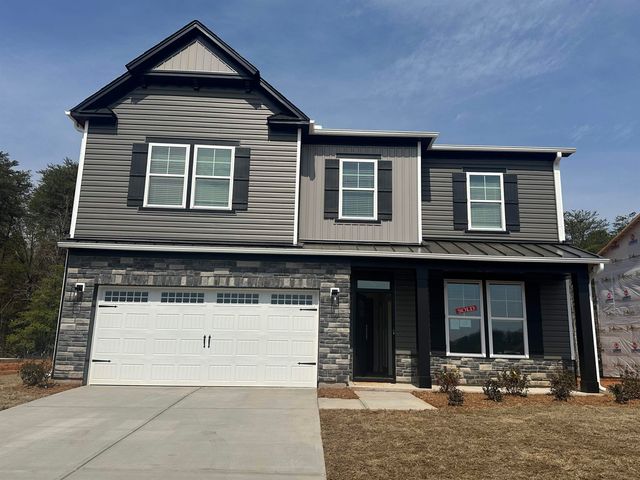 335 E Pyrenees Drive, Wellford, SC 29385