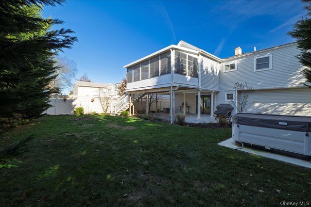 2970 Bond Drive, Merrick, NY 11566