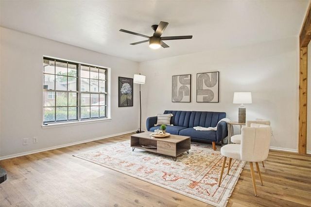 613 Belle Air Avenue, Edmond, OK 73013