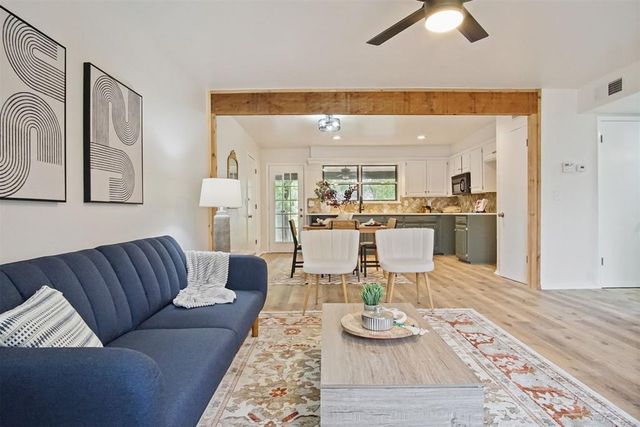 613 Belle Air Avenue, Edmond, OK 73013