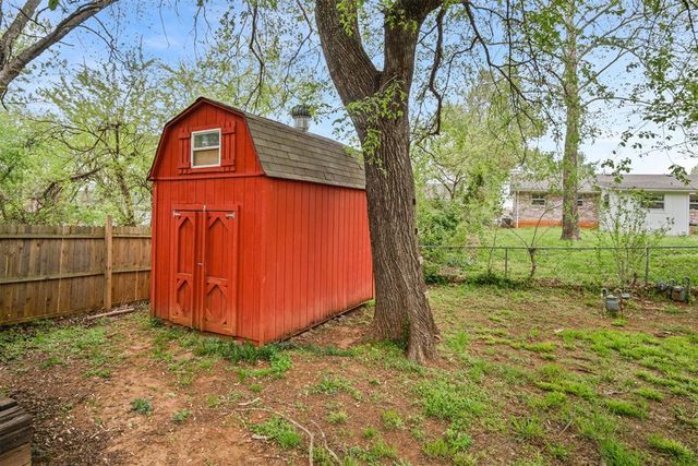 613 Belle Air Avenue, Edmond, OK 73013