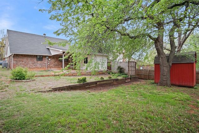 613 Belle Air Avenue, Edmond, OK 73013