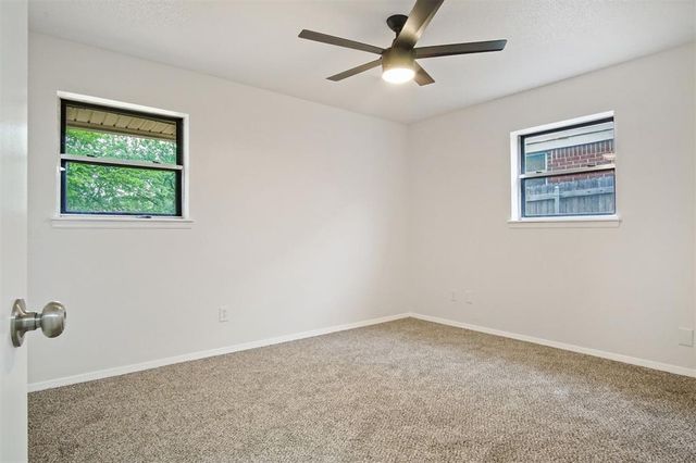 613 Belle Air Avenue, Edmond, OK 73013