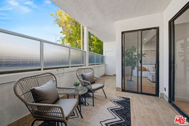 2276 S Beverly Glen Boulevard 207, Los Angeles, CA 90064
