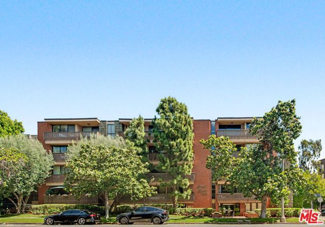 2276 S Beverly Glen Boulevard 207, Los Angeles, CA 90064