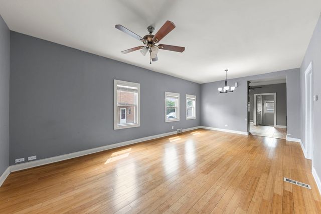 8019 46th Street, Lyons, IL 60534