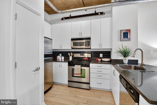 1300 N ST NW #214, Washington, DC 20005