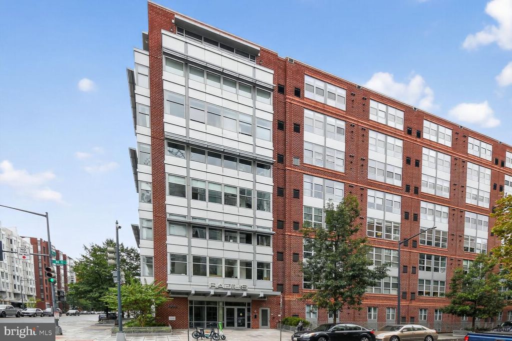 1300 N ST NW #214, Washington, DC 20005