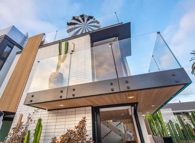 239 4th St, Encinitas, CA 92024