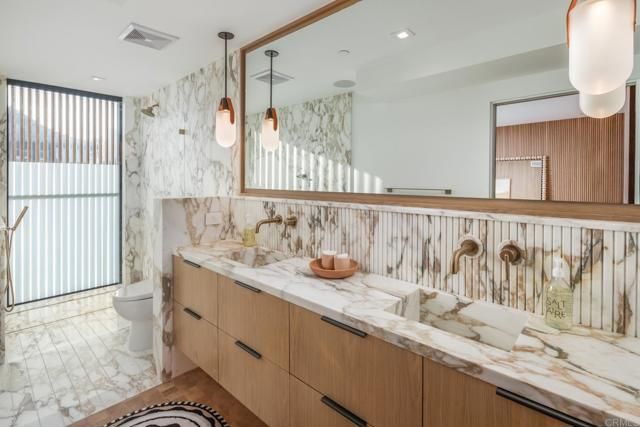 239 4th St, Encinitas, CA 92024