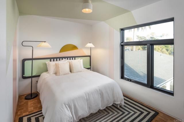 239 4th St, Encinitas, CA 92024