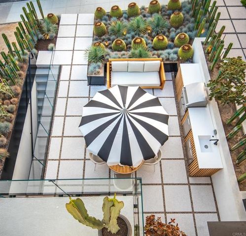 239 4th St, Encinitas, CA 92024