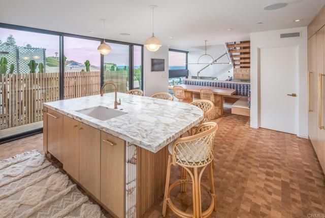 239 4th St, Encinitas, CA 92024