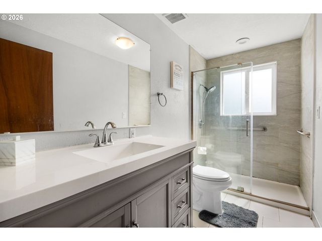 1501 S MAIN Ave, Warrenton, OR 97146