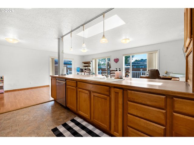 1501 S MAIN Ave, Warrenton, OR 97146