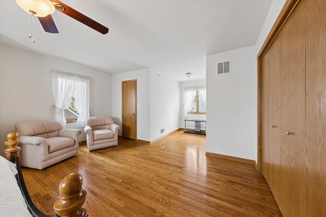 7024 Garden Lane, Bridgeview, IL 60455