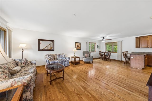 7024 Garden Lane, Bridgeview, IL 60455